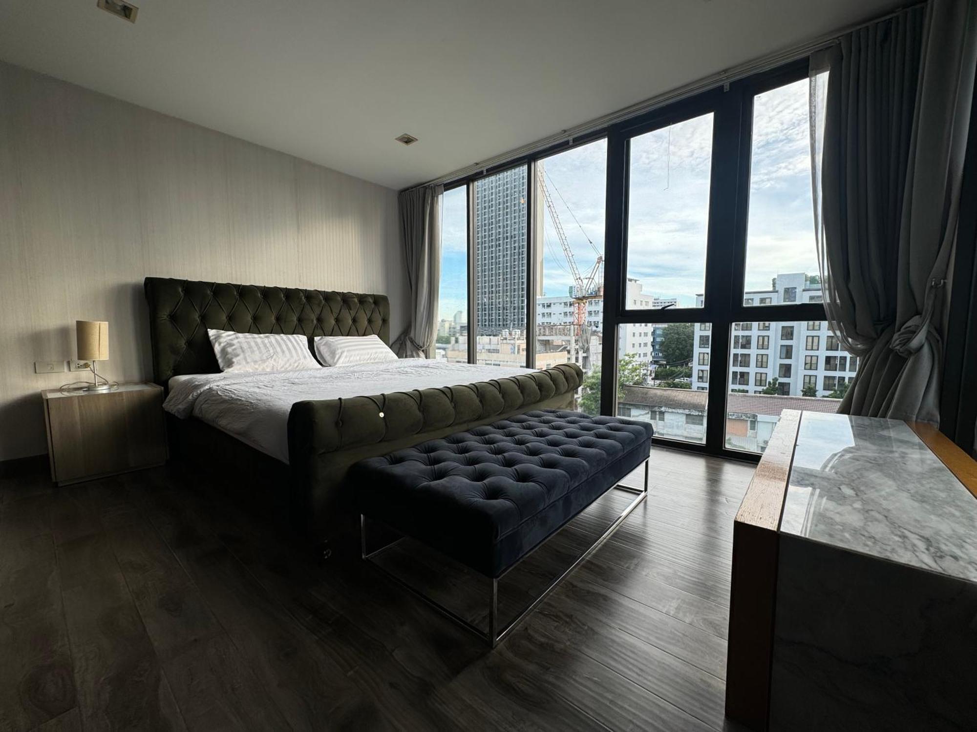 W8 2 Plus Bedroom Luxury Private Floor Penthouse In Central Bkk Banguecoque